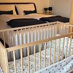 Familienparadies Am Bodensee - 87m2 Haushaelfte Mit Garten & Heimkino *