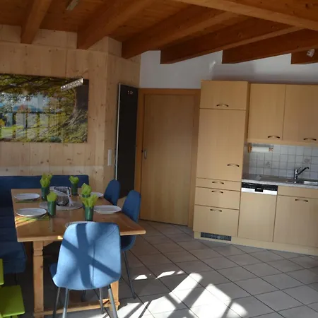 Familienparadies 87m2 - Haushaelfte Mit Garten Apartment *