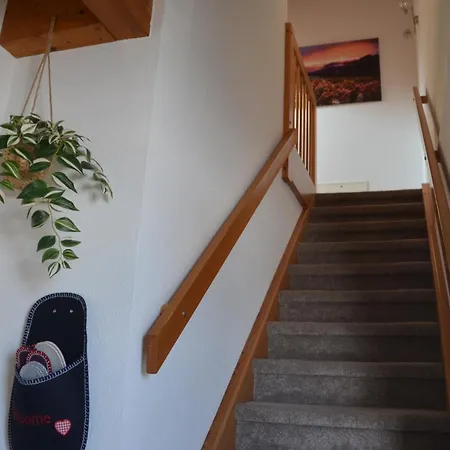 Familienparadies 87m2 - Haushaelfte Mit Garten *